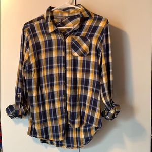Women’s button up flannel